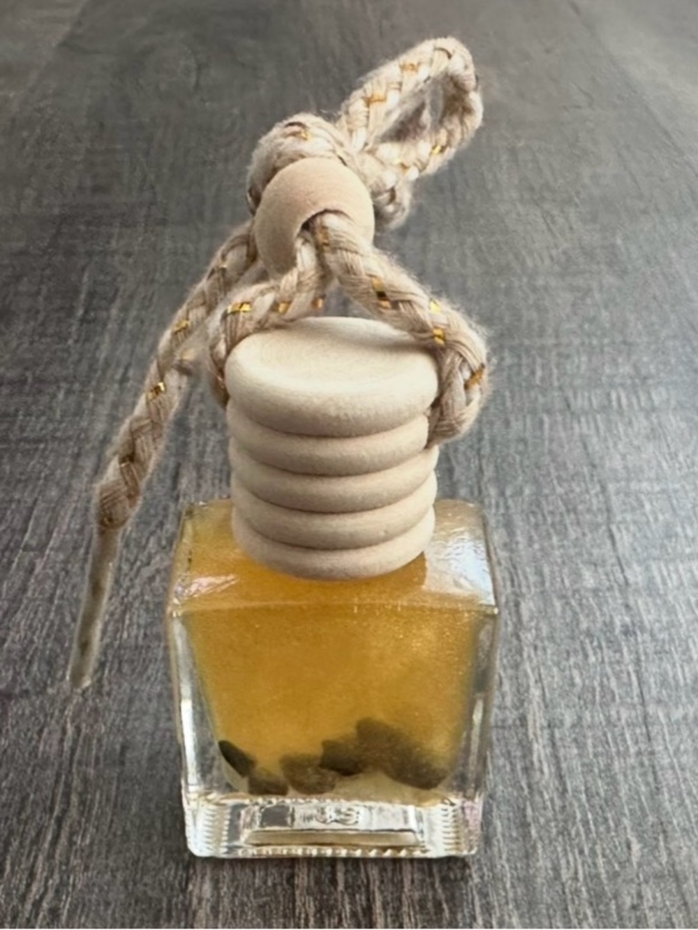 💞 New Peach Scented Hanging Glass Car Scent Diffuser Bottle